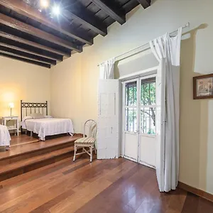 Apartment Aoa Plaza Santa Marta, Seville