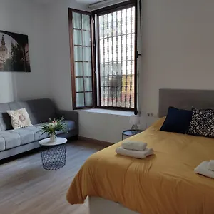 Estudio Moderno Con Opcion De Garaje Apartamento