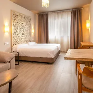  Апартаменты By Qhotels
