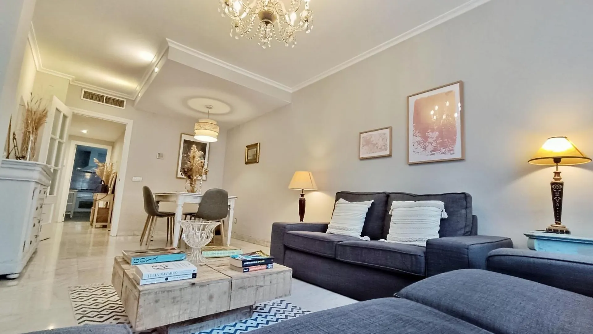 Magnifico Apartamento En El Centro De Sevilla